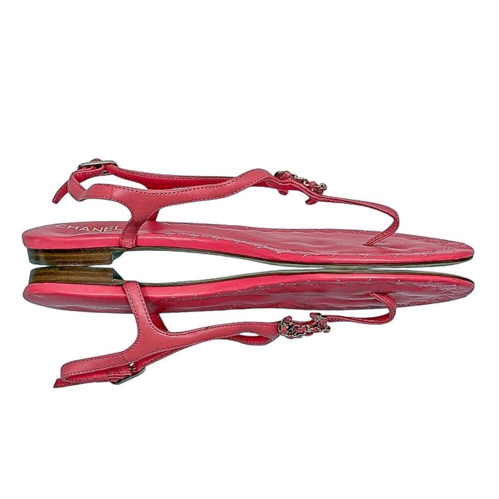 Chanel Interlocking C Pink Leather Thong Flat Sandals Gold Chain Detail EU 38 - Picture 6 of 10